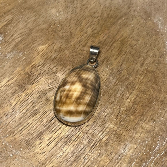 Seashell 925 Sterling Silver Pendant - Picture 2 of 13